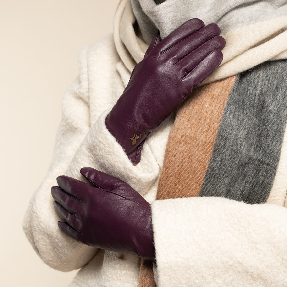 Purple sheepskin online gloves