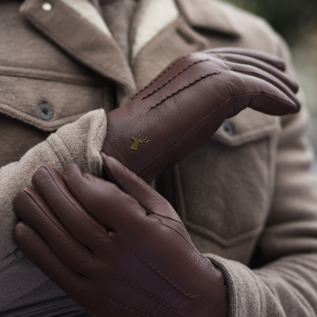 Leather gloves store with lambswool lining